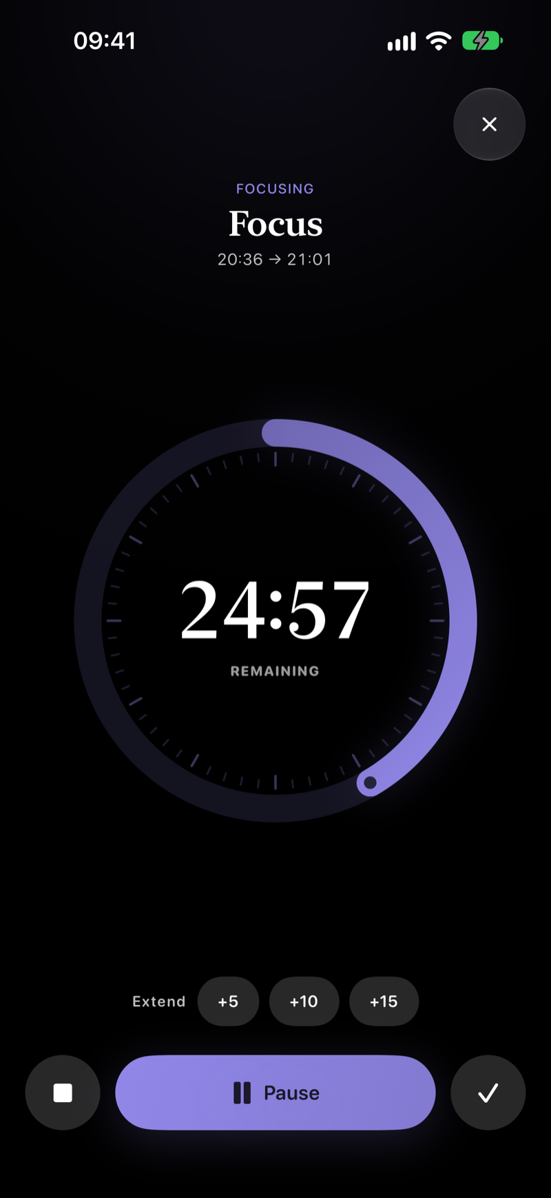 A focus session in progress: a dial counting down from 24 minutes 57 seconds, with Extend, Pause and Done controls.